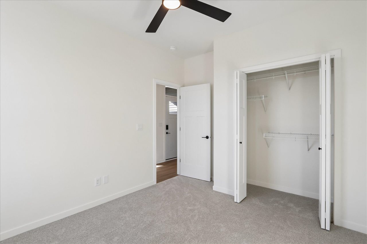 1010 Linden Lane Ely IA 52227