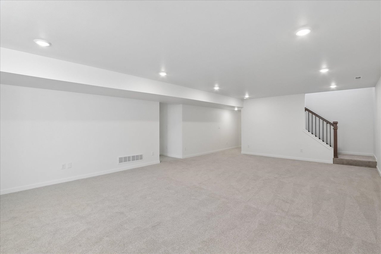 1010 Linden Lane Ely IA 52227