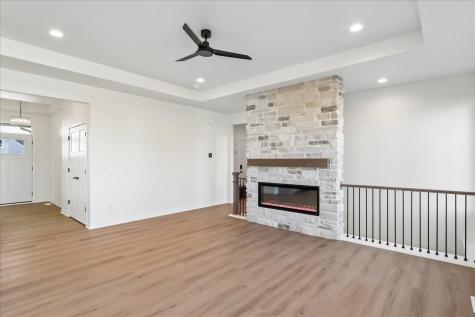1010 Linden Lane Ely IA 52227