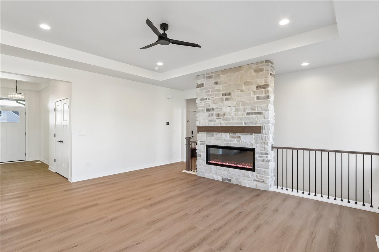 1010 Linden Lane Ely IA 52227