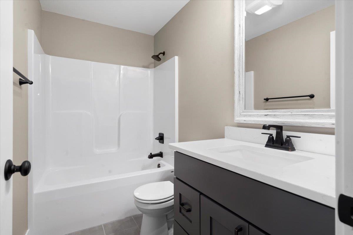 100 S Seven Oaks North Liberty IA 52317