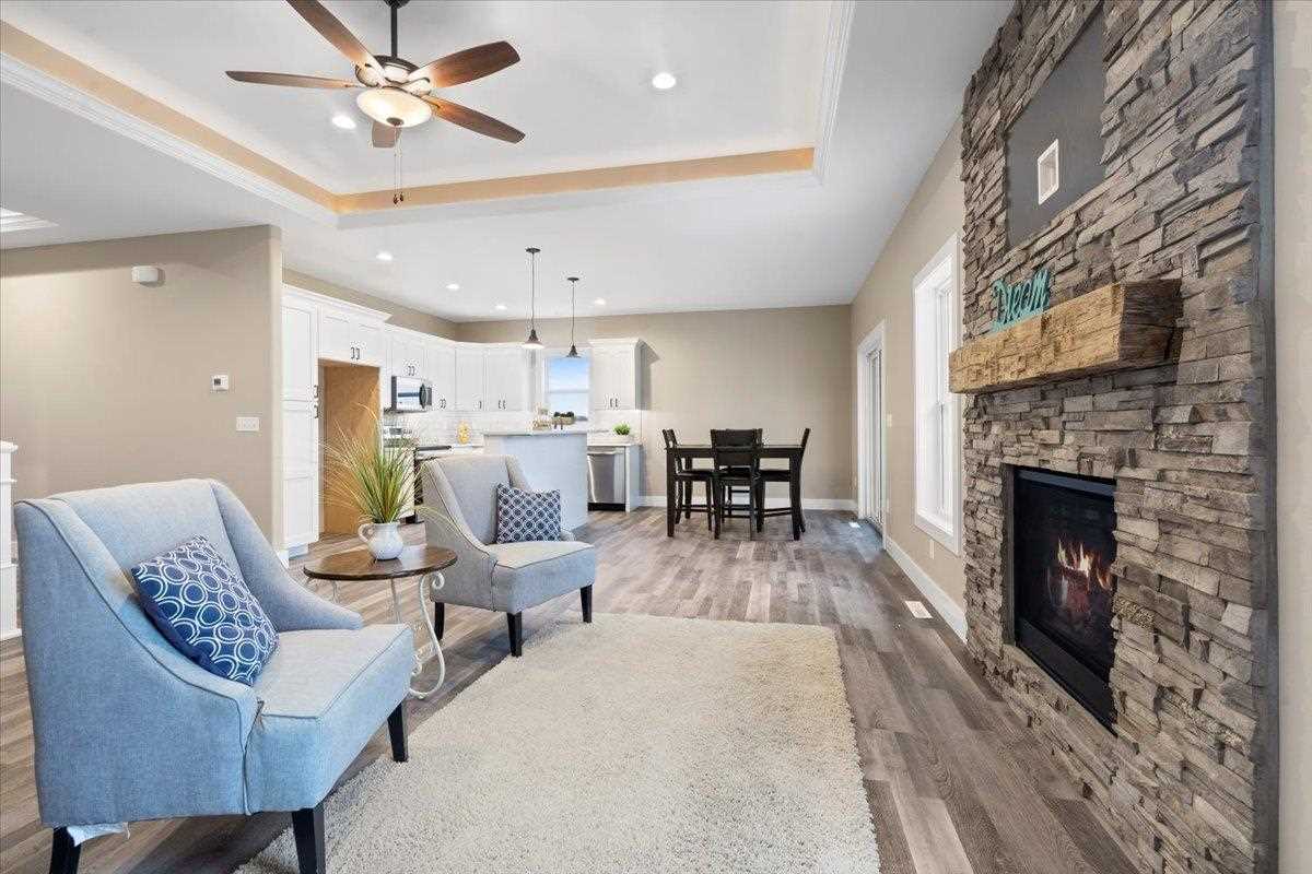 100 S Seven Oaks North Liberty IA 52317