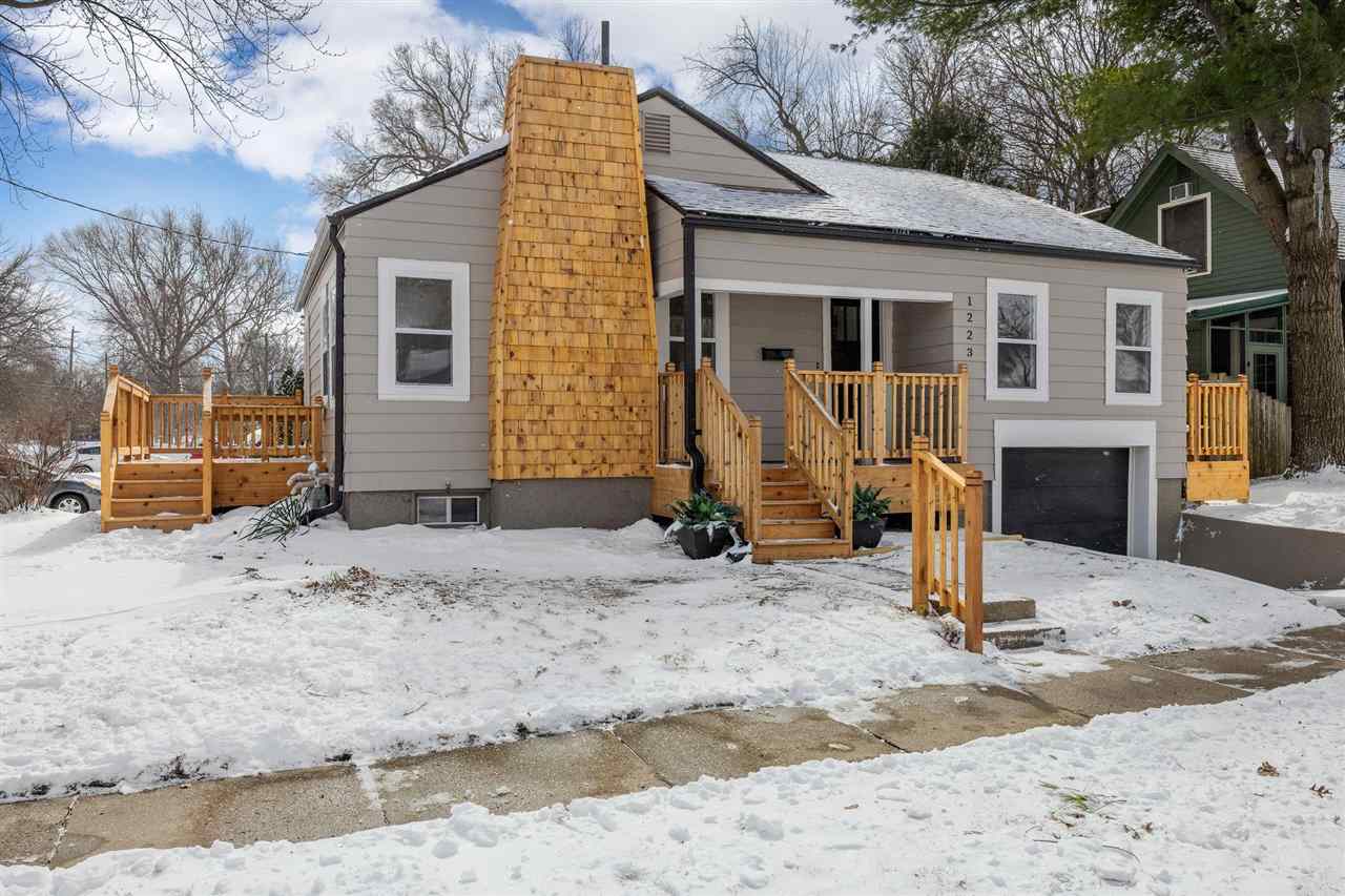 1223 Ginter Avenue Iowa City IA 52240