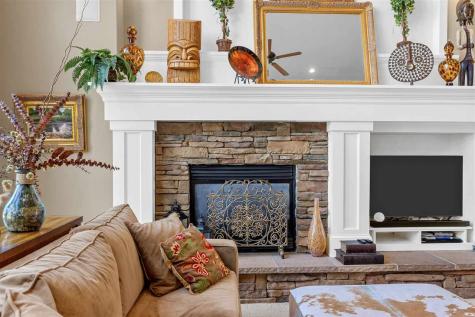 20 Cherry Lane NE Iowa City IA 52240