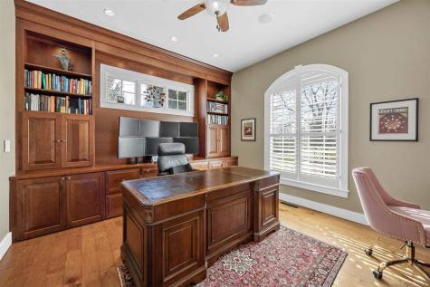 20 Cherry Lane NE Iowa City IA 52240