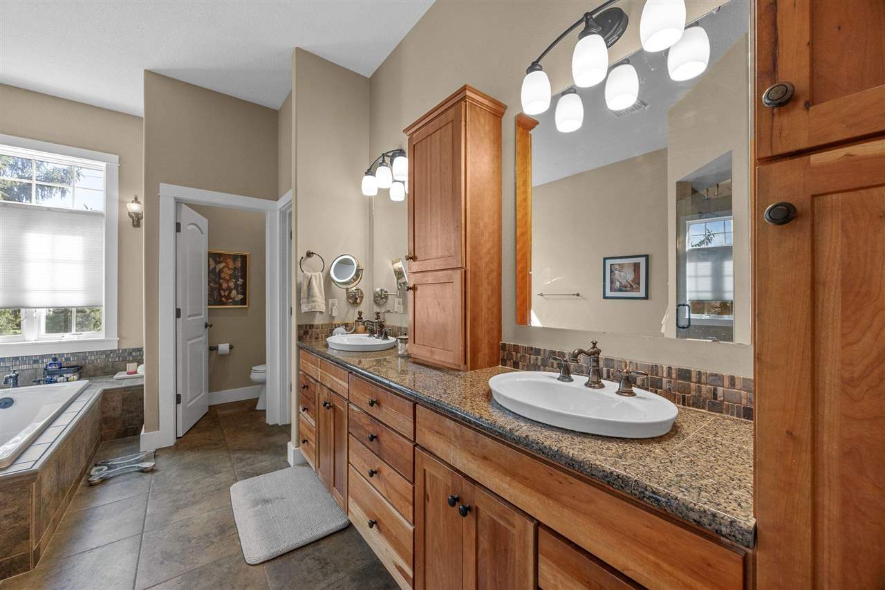 20 Cherry Lane NE Iowa City IA 52240