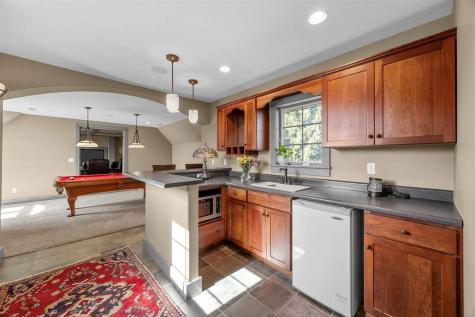 20 Cherry Lane NE Iowa City IA 52240