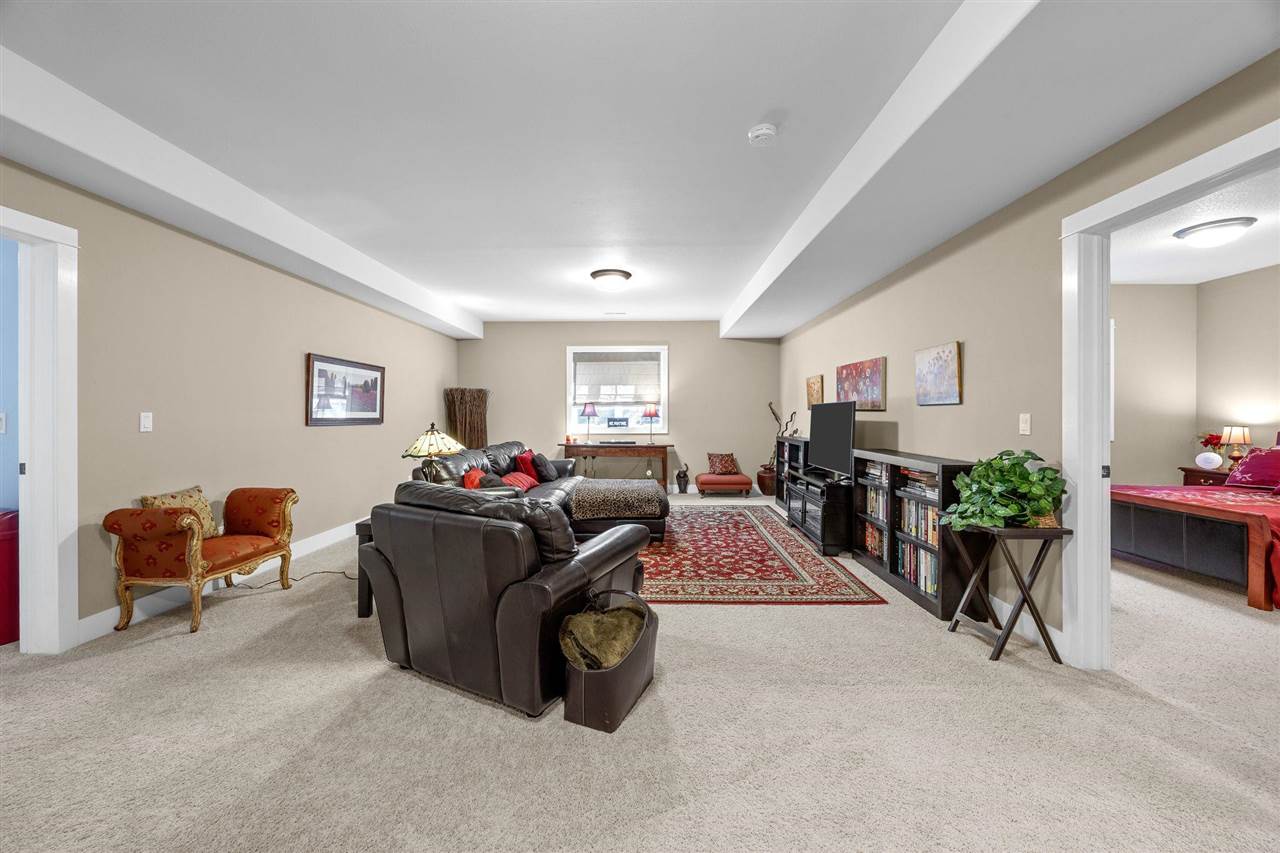 20 Cherry Lane NE Iowa City IA 52240