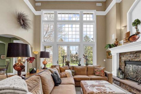 20 Cherry Lane NE Iowa City IA 52240