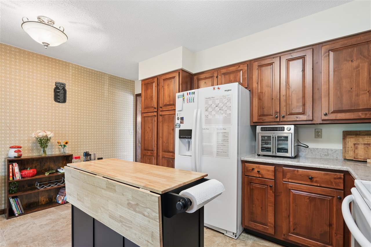 5201 Broadlawn Drive SE Cedar Rapids IA 52403