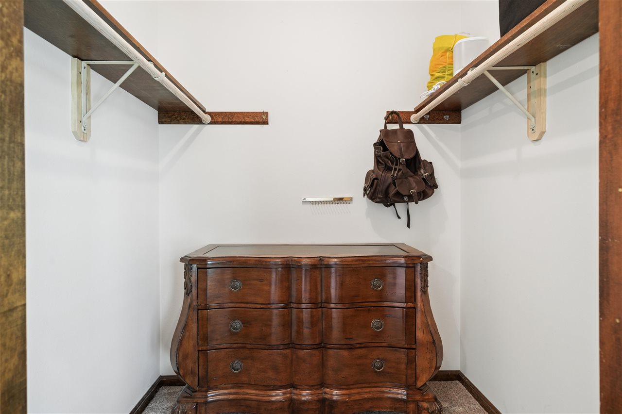 5201 Broadlawn Drive SE Cedar Rapids IA 52403