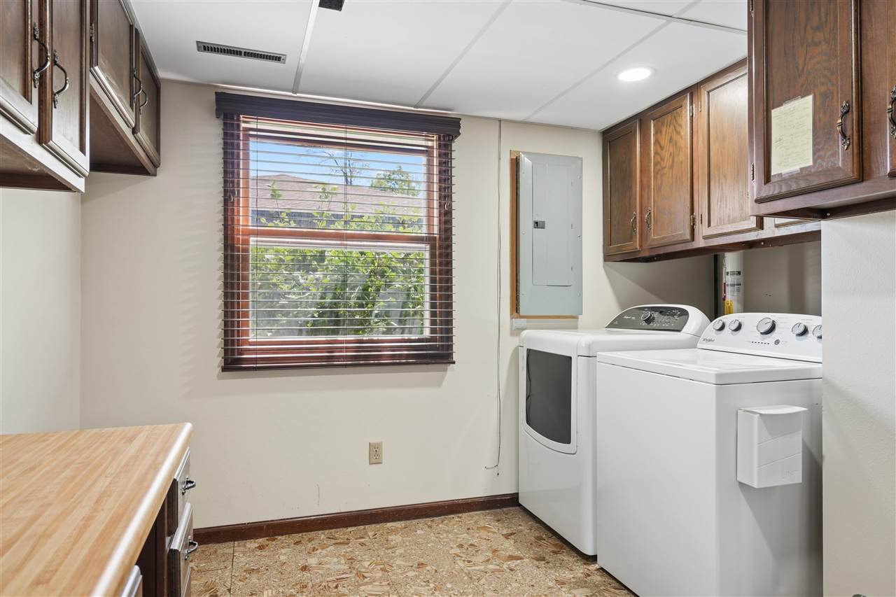 5201 Broadlawn Drive SE Cedar Rapids IA 52403