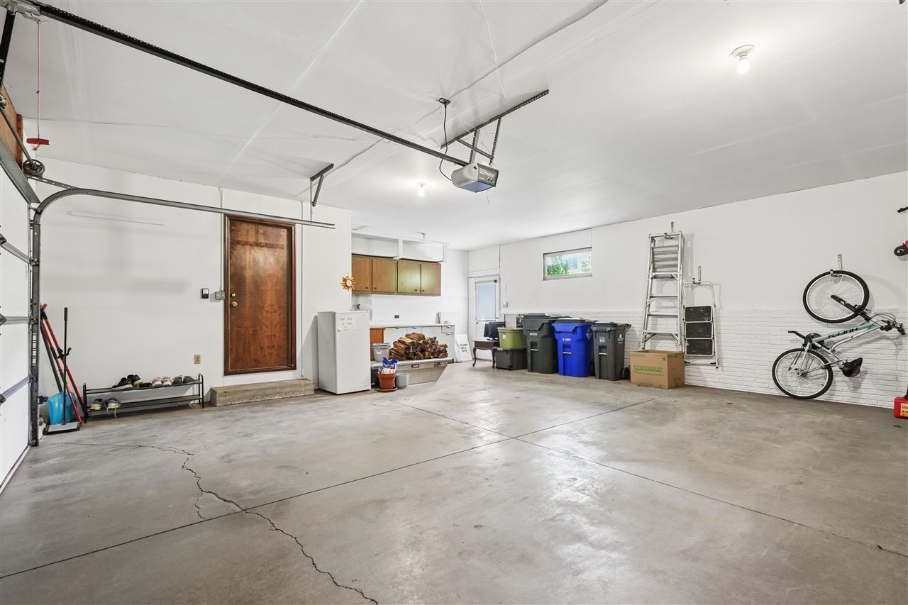 5201 Broadlawn Drive SE Cedar Rapids IA 52403