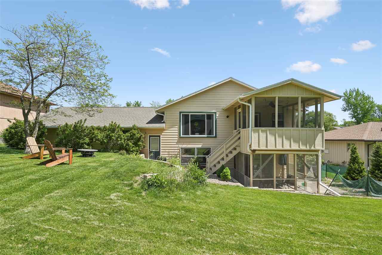 5201 Broadlawn Drive SE Cedar Rapids IA 52403