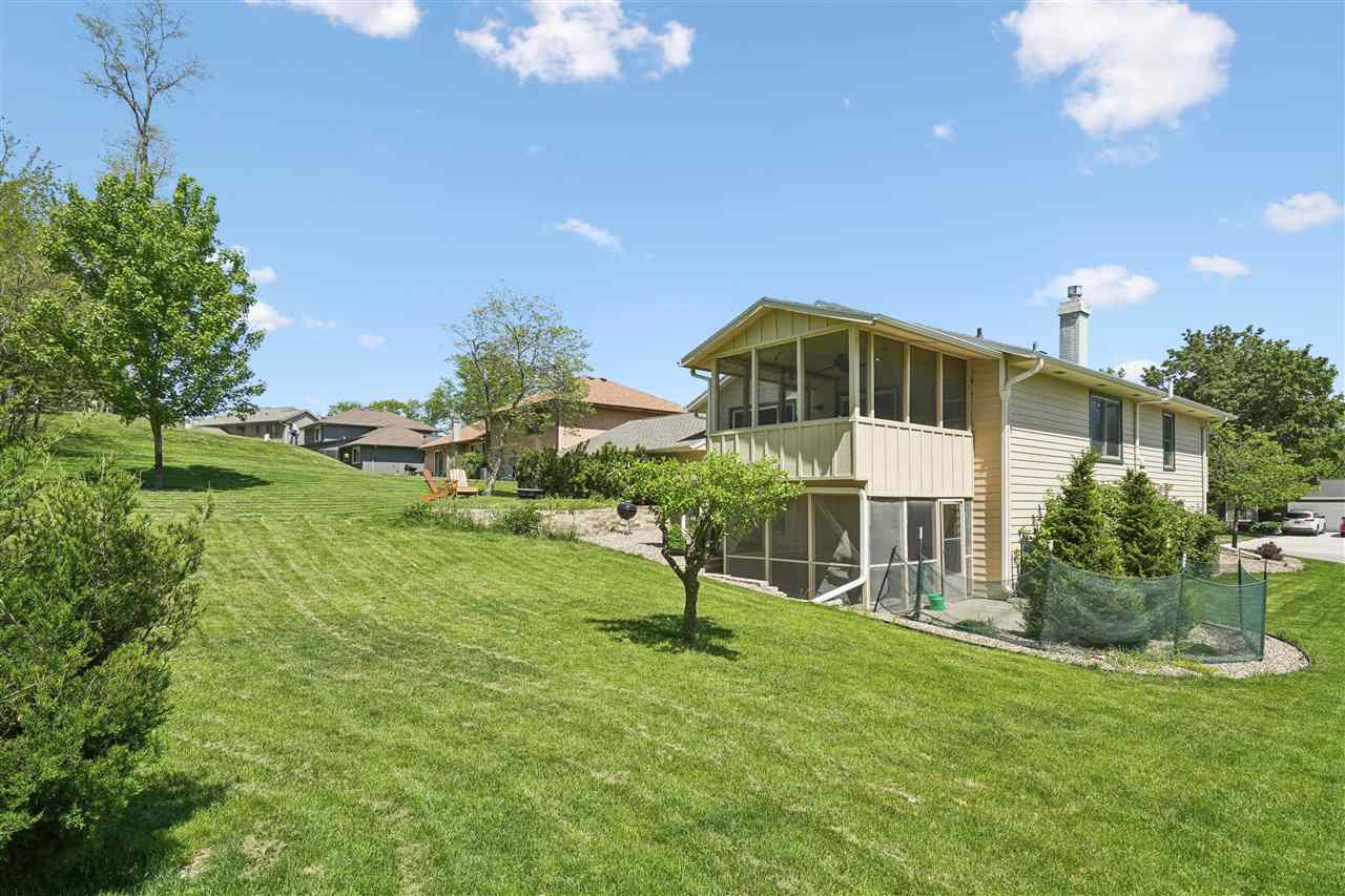 5201 Broadlawn Drive SE Cedar Rapids IA 52403