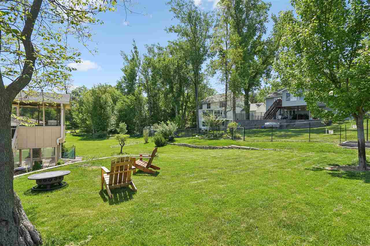 5201 Broadlawn Drive SE Cedar Rapids IA 52403