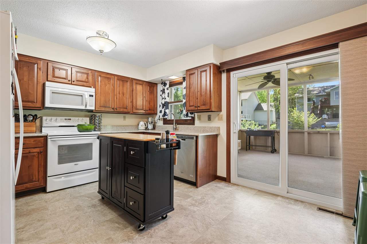 5201 Broadlawn Drive SE Cedar Rapids IA 52403