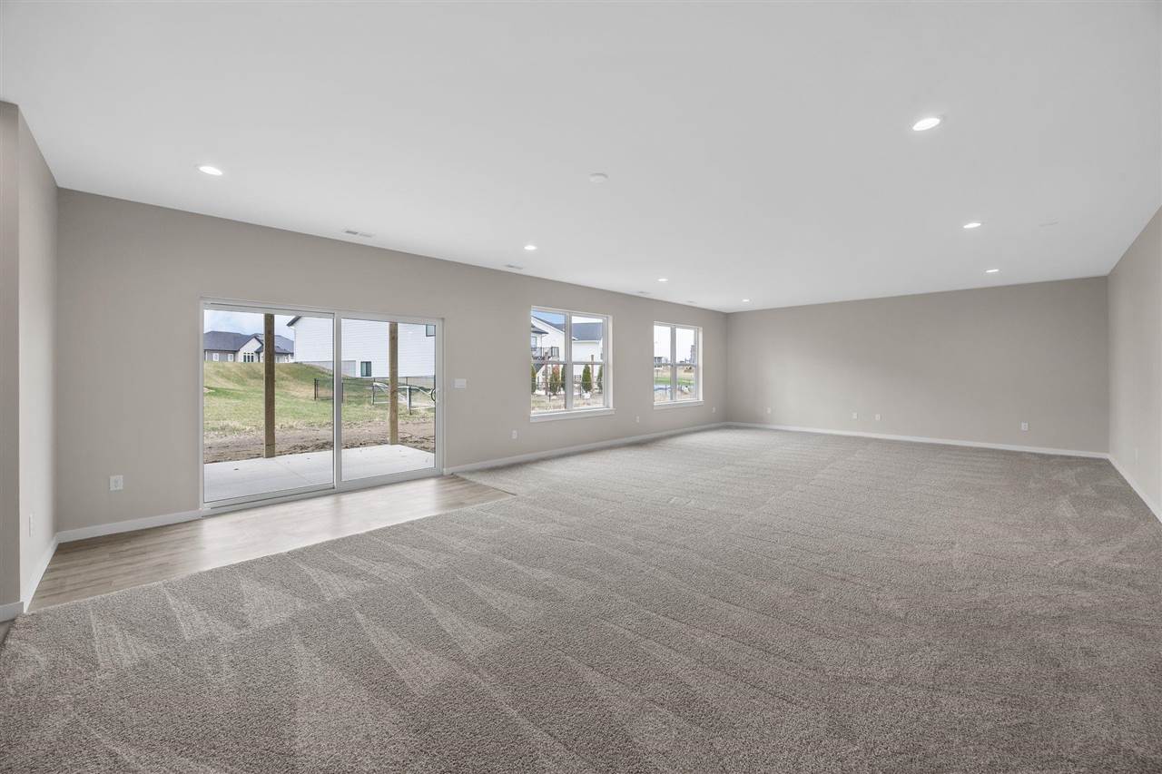 620 Rock Ridge Road Tiffin IA 52340