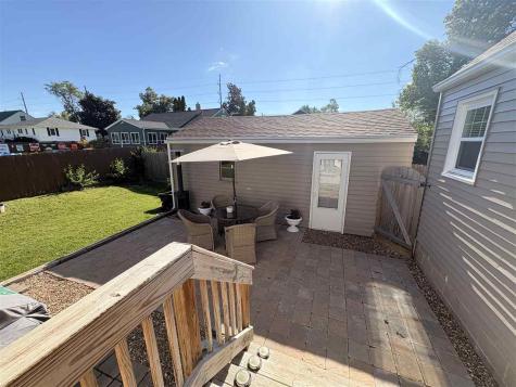 1818 NW B Avenue Cedar Rapids IA 52405