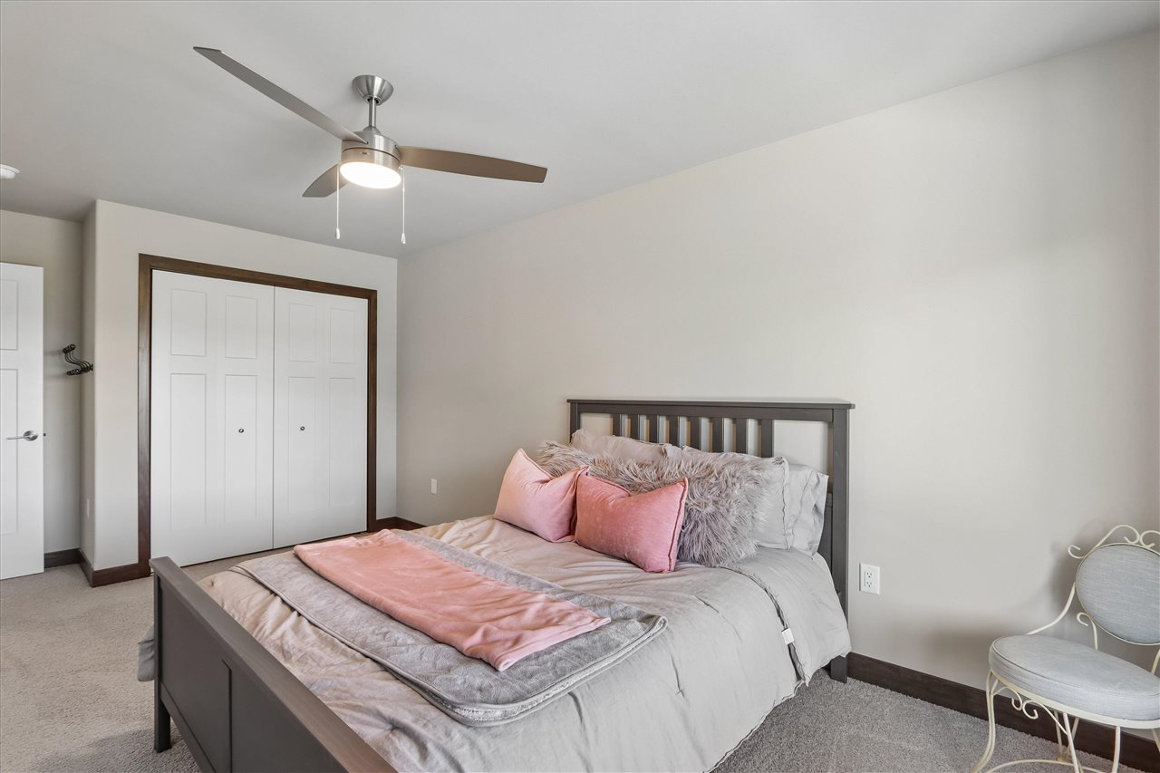 712 Creekside Drive Tiffin IA 52340