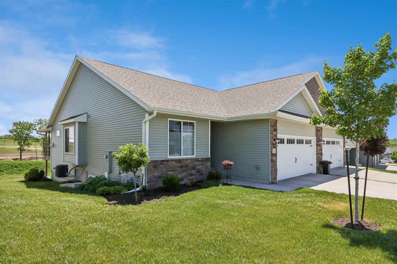 712 Creekside Drive Tiffin IA 52340