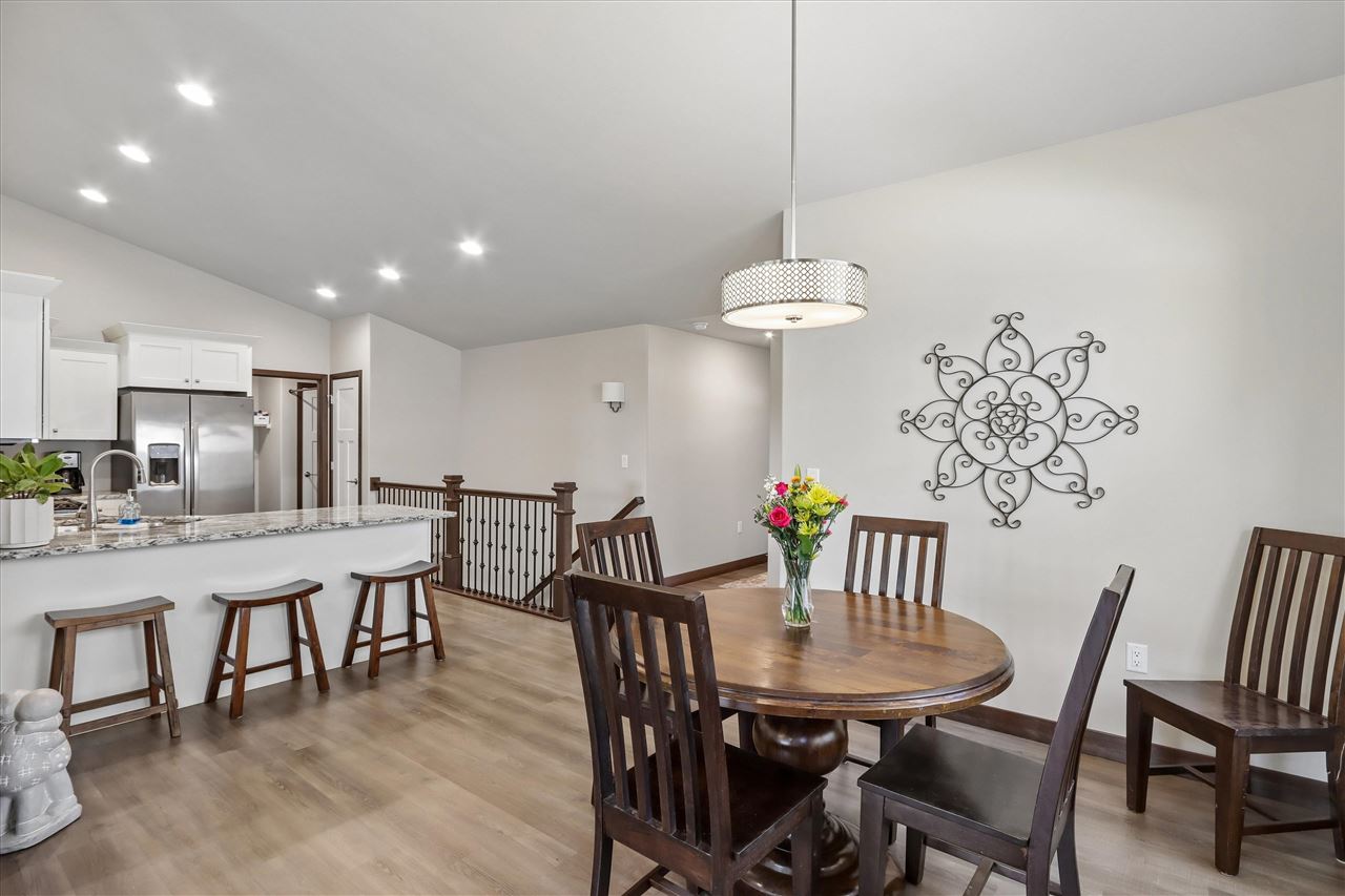 712 Creekside Drive Tiffin IA 52340