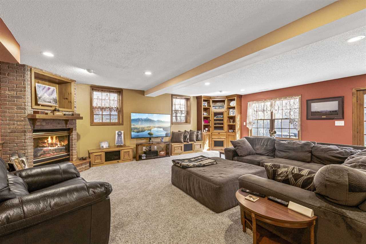 3098 Sandy Beach Road Solon IA 52333