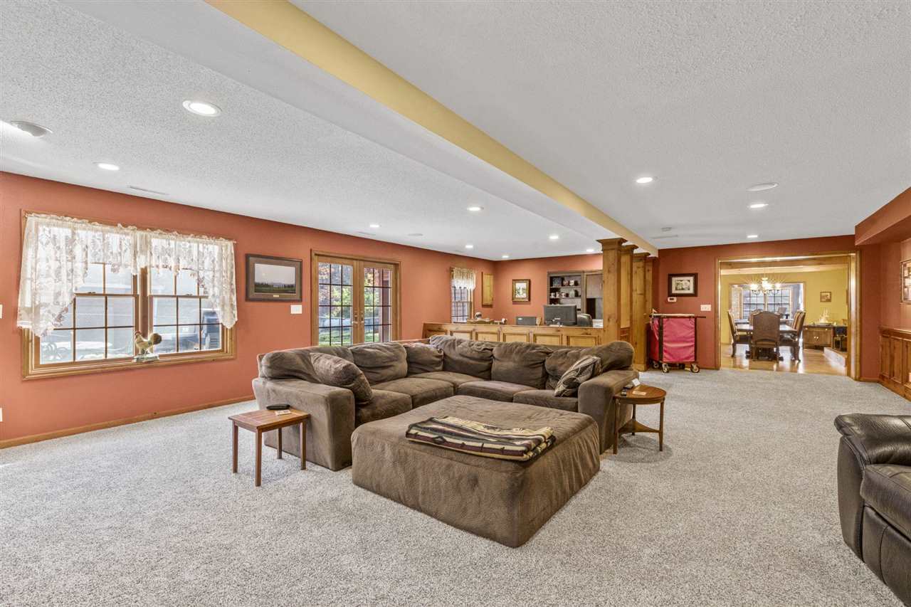 3098 Sandy Beach Road Solon IA 52333