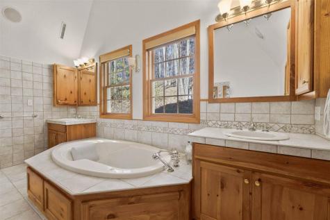 3098 Sandy Beach Road Solon IA 52333