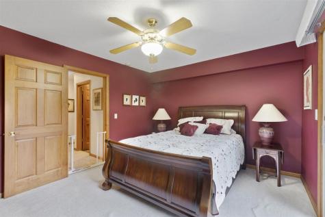 3098 Sandy Beach Road Solon IA 52333