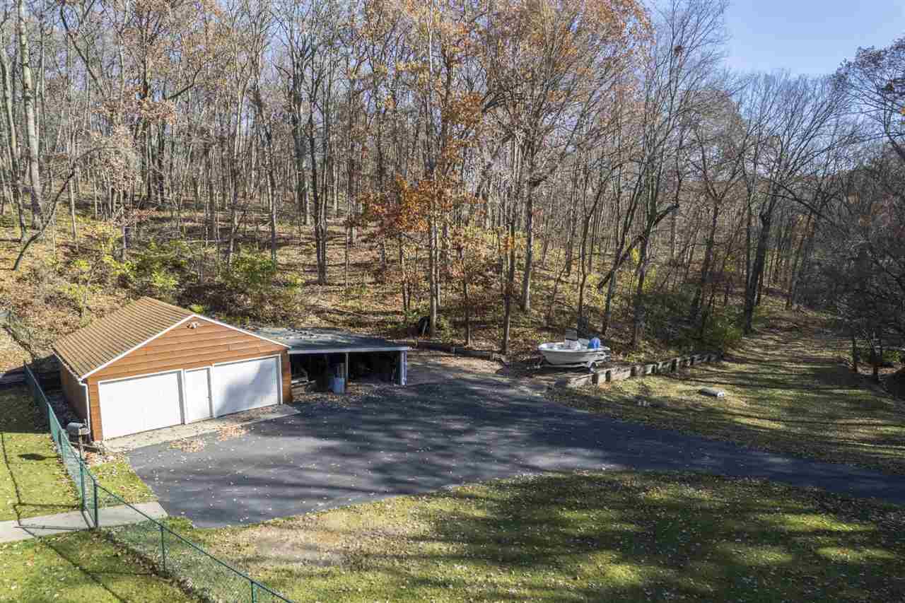 3098 Sandy Beach Road Solon IA 52333