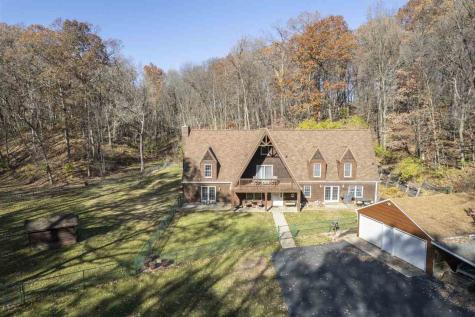 3098 Sandy Beach Road Solon IA 52333