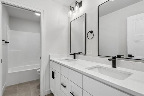 1212 Timber Trail Solon IA 52333