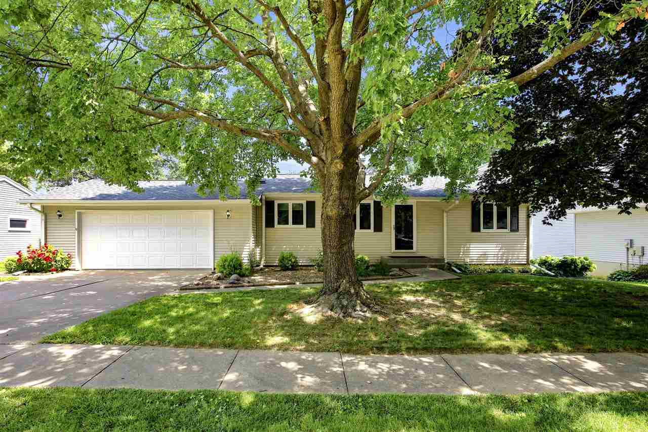 1046 Briar Drive Iowa City IA 52240