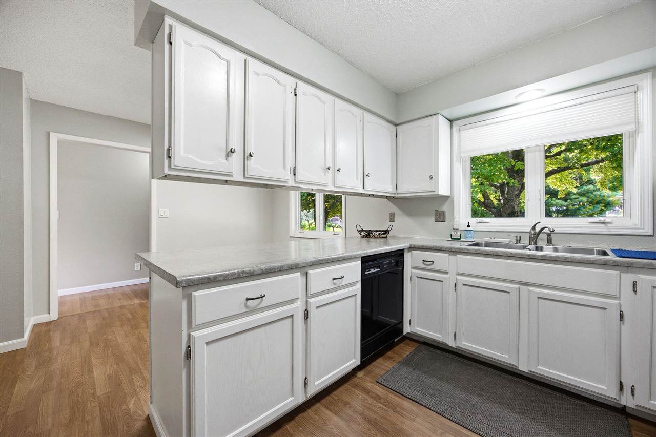1046 Briar Drive Iowa City IA 52240