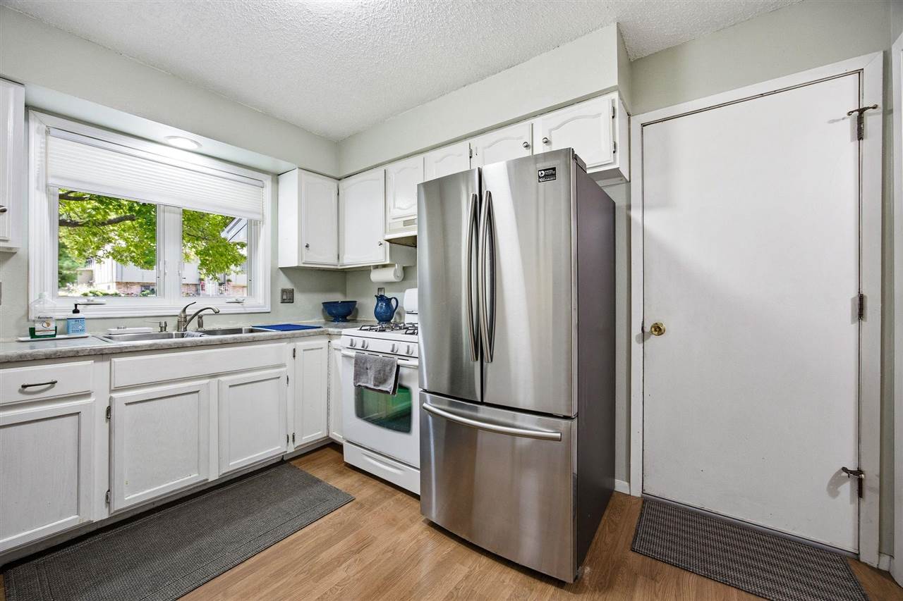 1046 Briar Drive Iowa City IA 52240