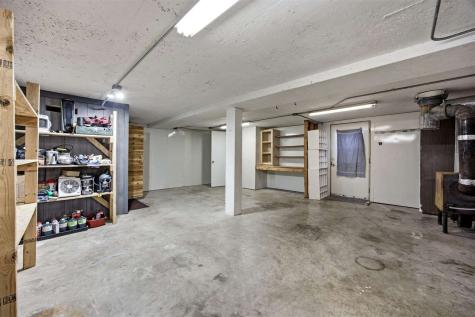 1046 Briar Drive Iowa City IA 52240
