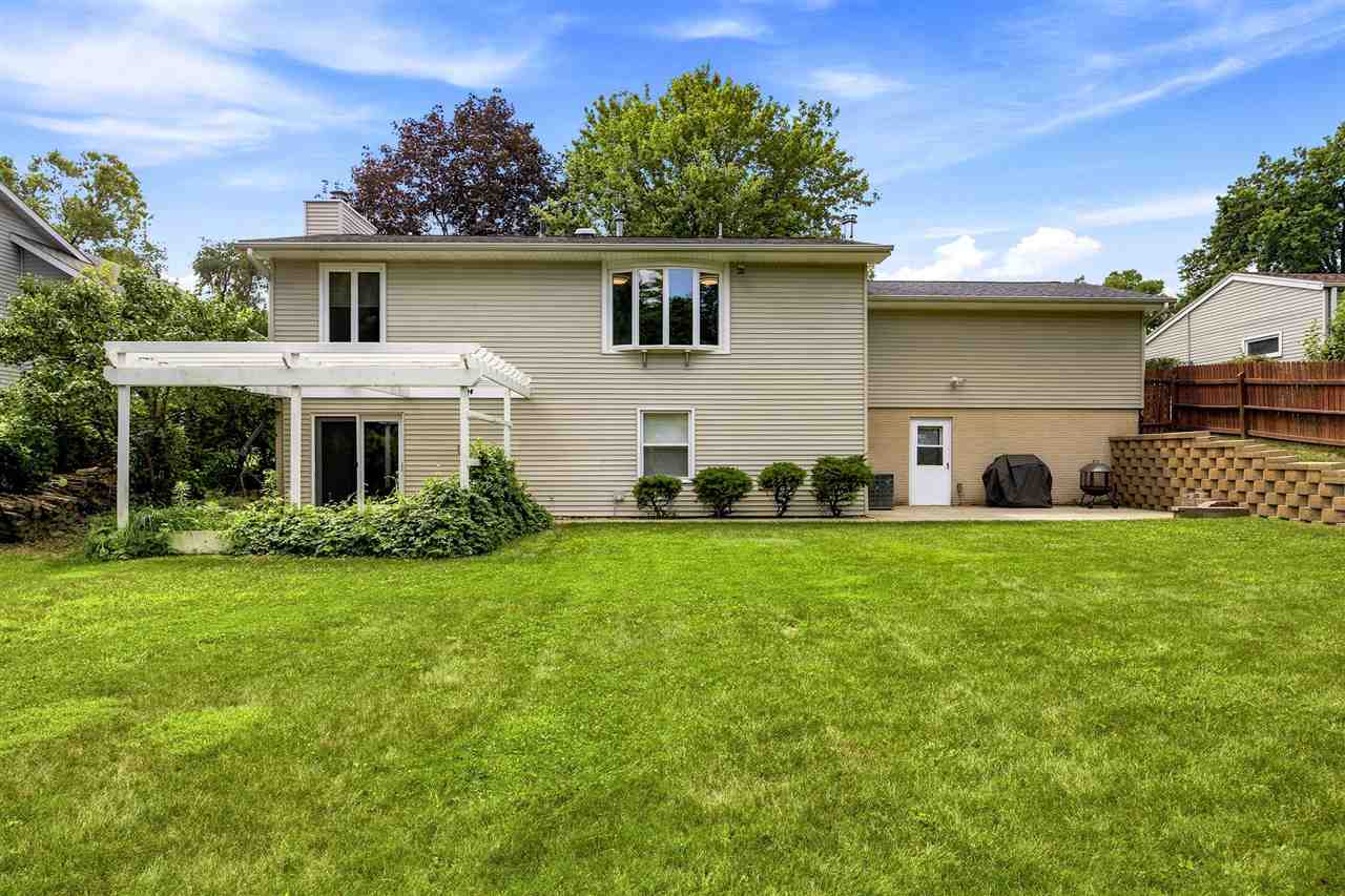 1046 Briar Drive Iowa City IA 52240