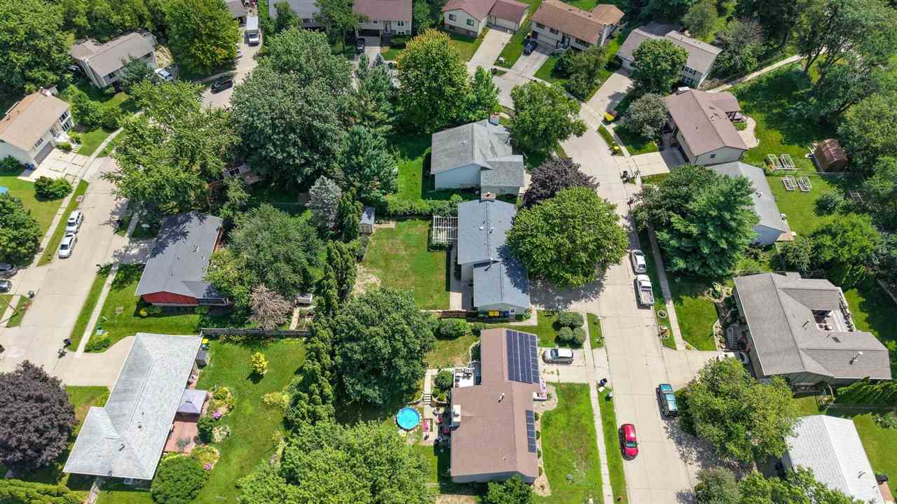 1046 Briar Drive Iowa City IA 52240