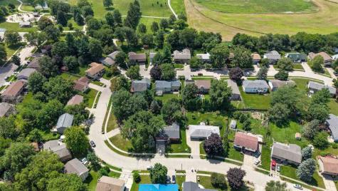 1046 Briar Drive Iowa City IA 52240