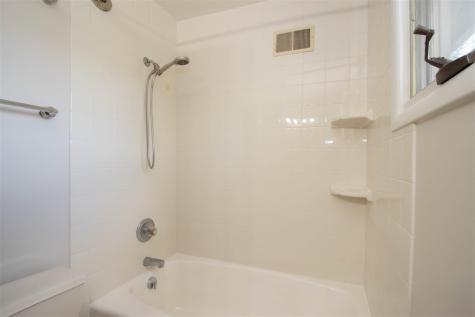 347 Koser Avenue Iowa City IA 52246