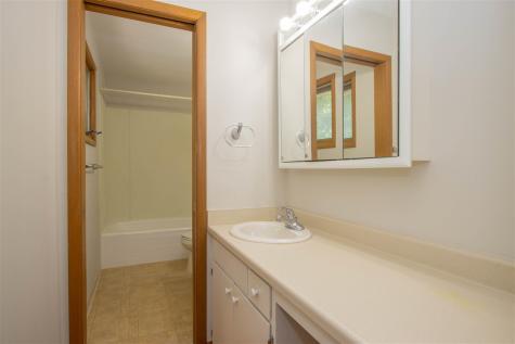 347 Koser Avenue Iowa City IA 52246