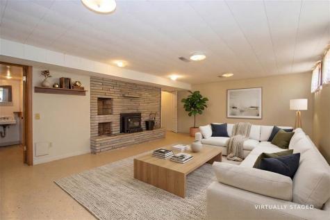 347 Koser Avenue Iowa City IA 52246