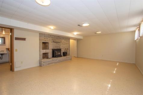 347 Koser Avenue Iowa City IA 52246