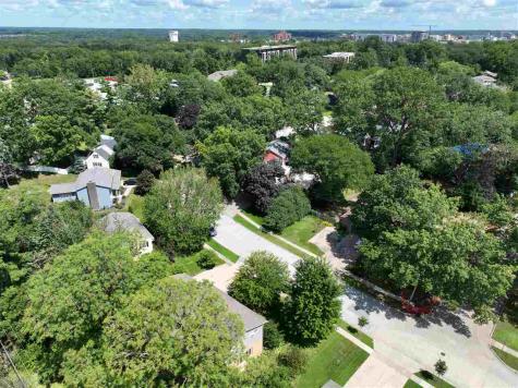 347 Koser Avenue Iowa City IA 52246