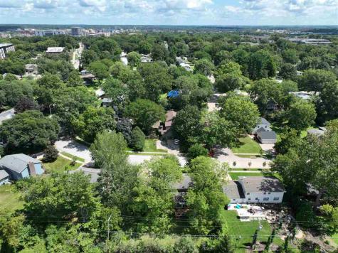 347 Koser Avenue Iowa City IA 52246