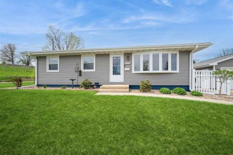 2628 1st Street SW Cedar Rapids IA 52404