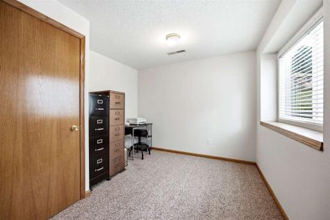 1773 Parkway Drive Iowa City IA 52241