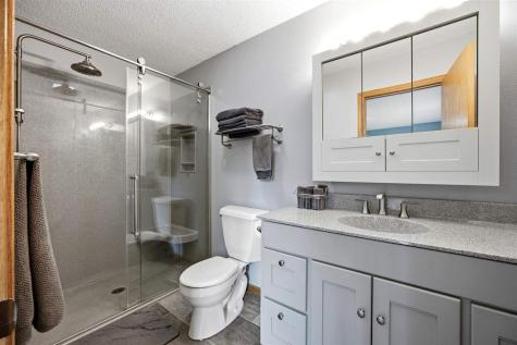 1773 Parkway Drive Iowa City IA 52241
