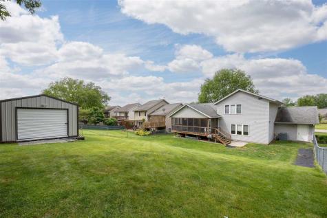 1773 Parkway Drive Iowa City IA 52241